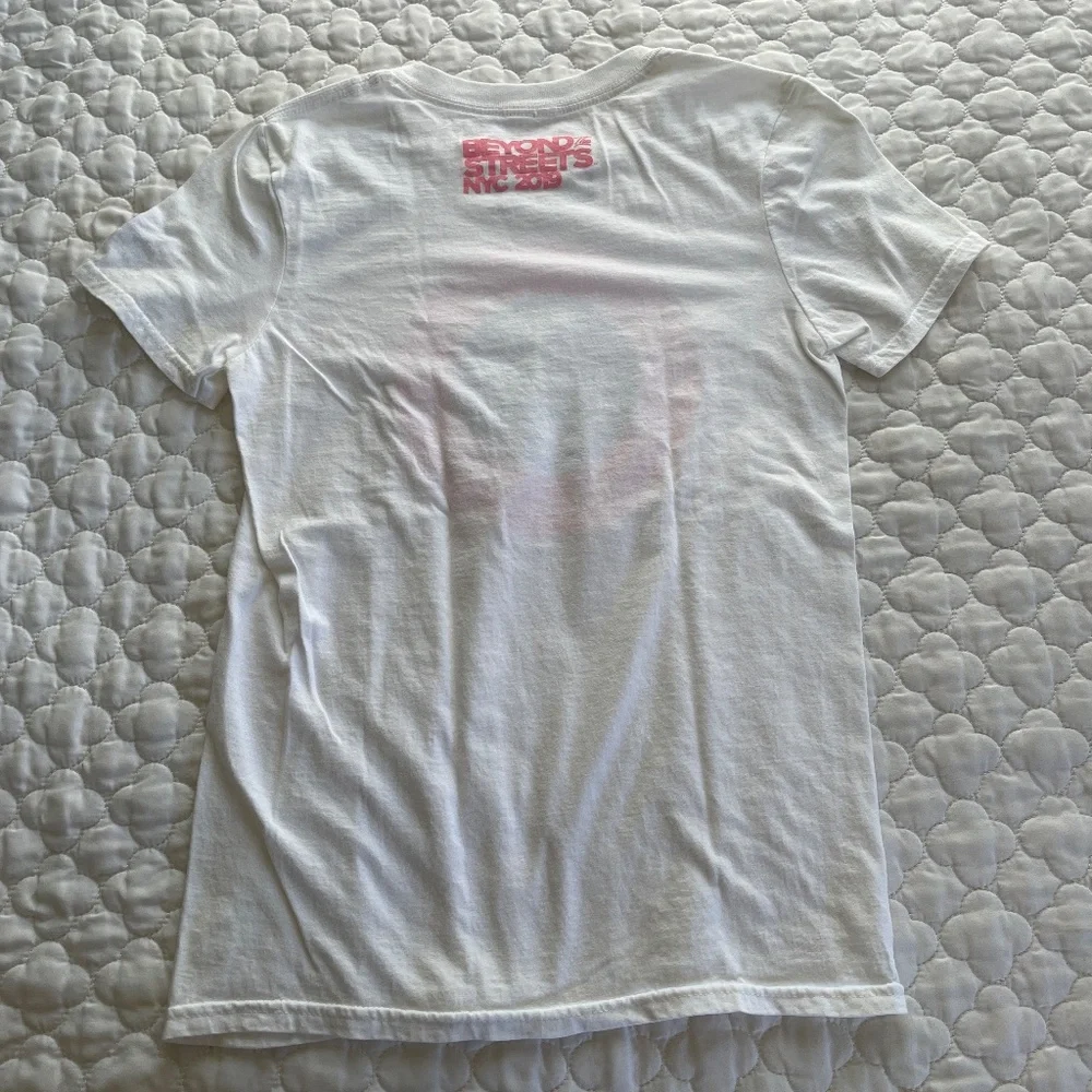 Beyond the Streets New York‎ Love Tee Size XS